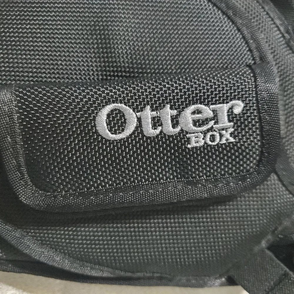 OtterBox Black Utility Organizer